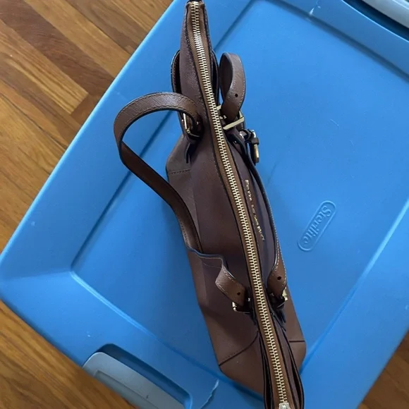 Michael Kors Tan Leather Tote Bag - Picture 6 of 9